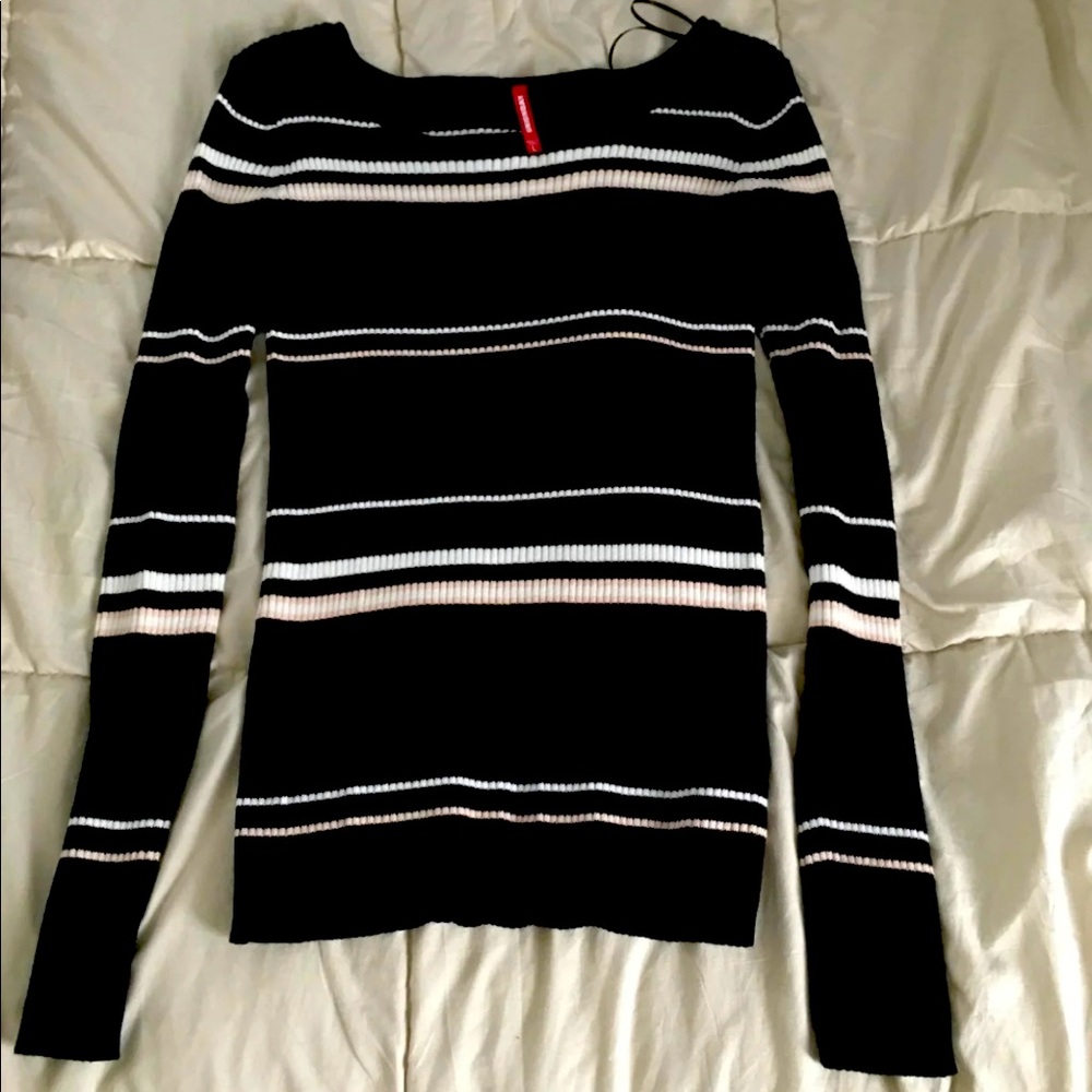 Union Bay 🏝 💕🤍 pink and white pinstripe sweater